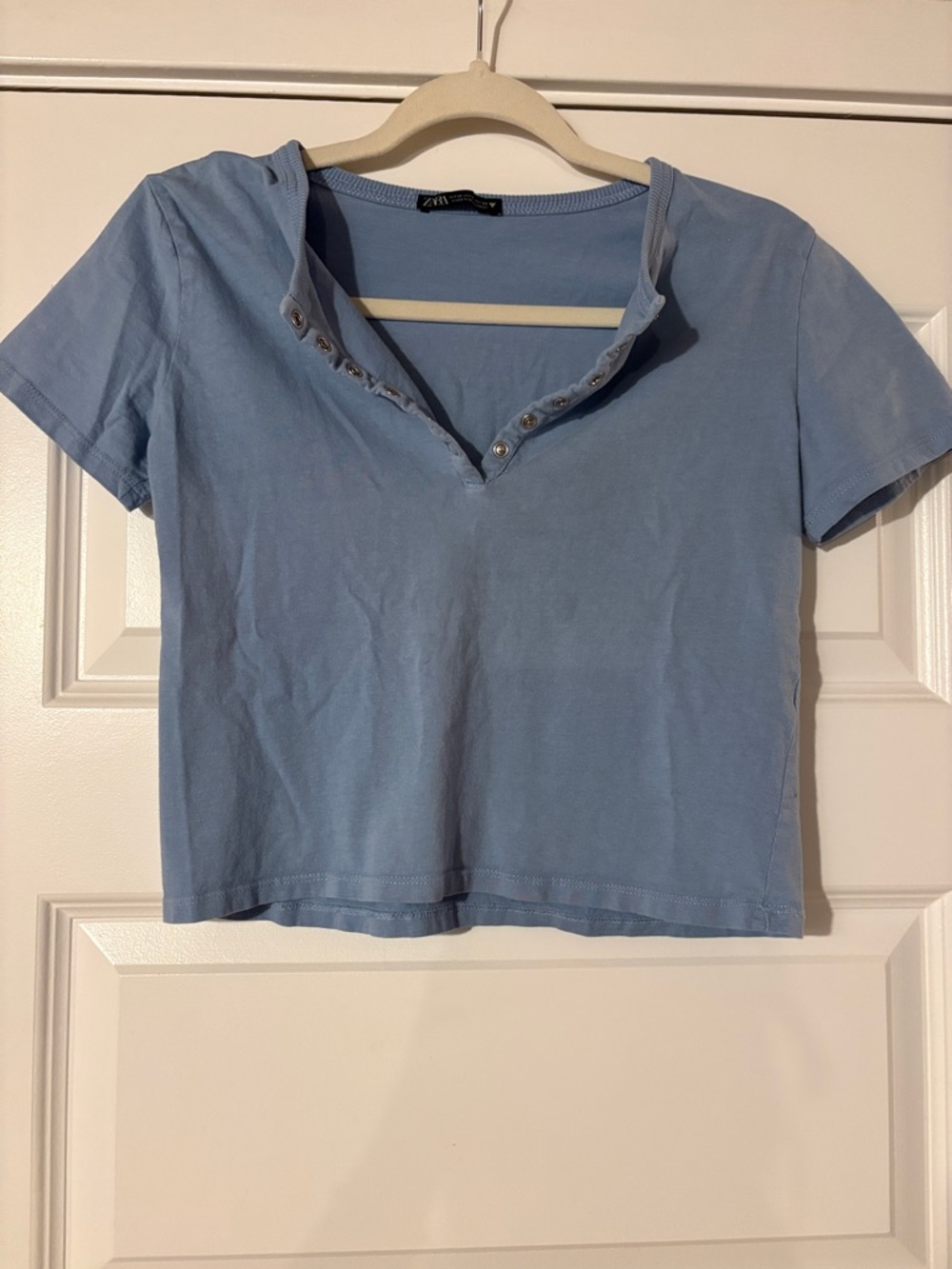 Zara Light Blue Short Sleeve Snap V-Neck Crop Top